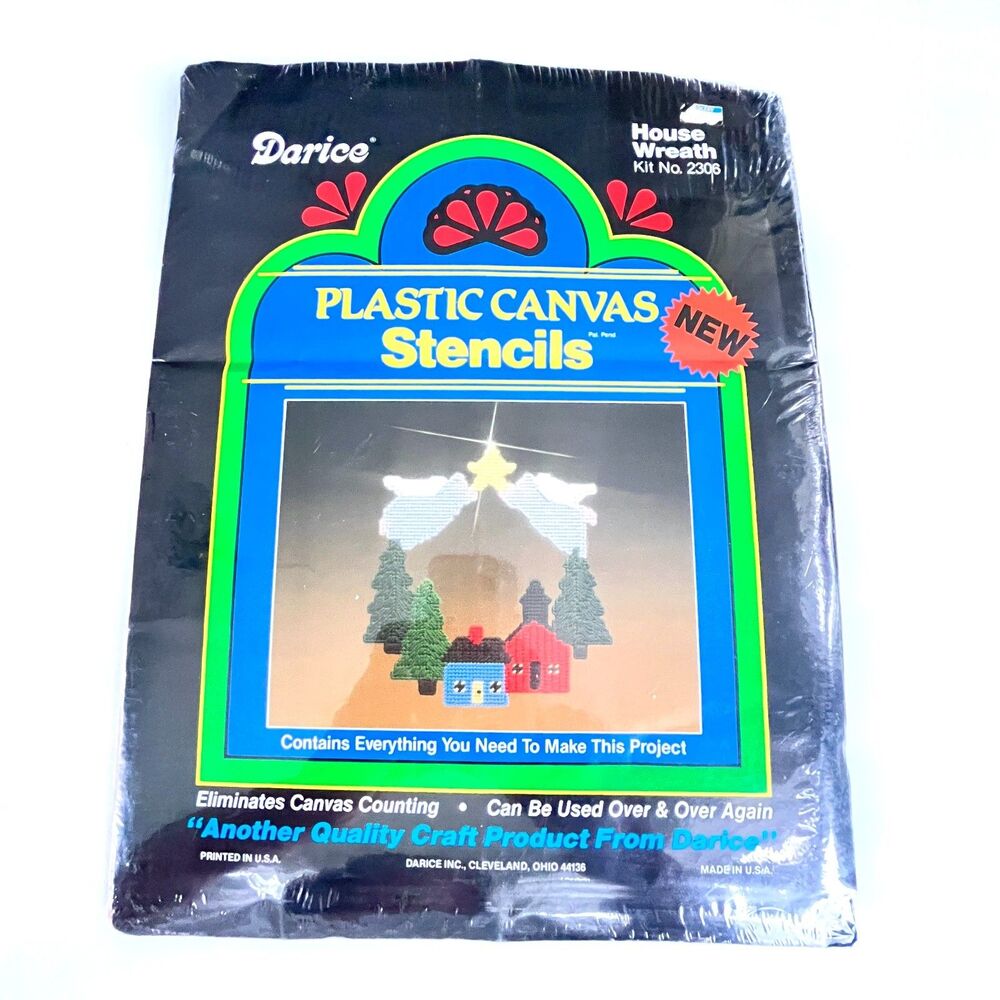 Darice Vintage Christmas House Wreath Kit No. 2306 Plastic Canvas Vintage New